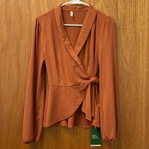 NWT Halara shawl collar wrapped blouse - Sz M